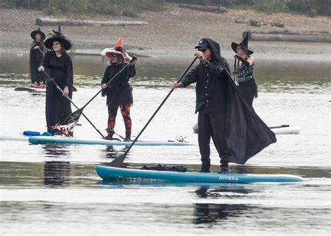 Portland witches paddle 2023